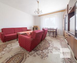 REZERVOVANÉ - Rodinný dom s 2 garážami na predaj, Opiná, Košice - okolie