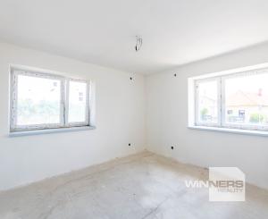 Exkluzívne na predaj byty s vlastným pozemkom v obci Zbehňov!