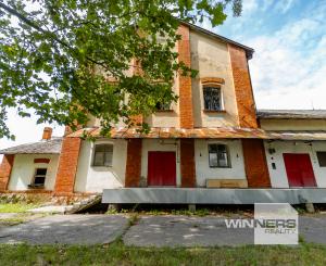 Ponúkame na predaj budovu / skladový priestor v Strážskom