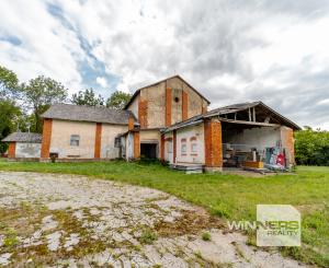 Ponúkame na predaj budovu / skladový priestor v Strážskom