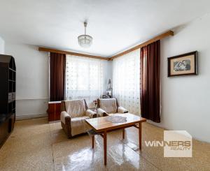 EXKLUZÍVNE vám ponúkame na predaj 3 izbový rodinný dom v príjemnej lokalite Veľkých Kapušian (okr. Michalovce).