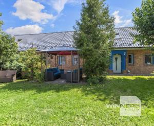 Predaj krásny vidiecky 5-izbový rodinný dom s bazénom so slanou vodou, 586 m2, Borský Mikuláš, okres Senica