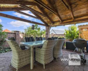 Predaj krásny vidiecky 5-izbový rodinný dom s bazénom so slanou vodou, 586 m2, Borský Mikuláš, okres Senica