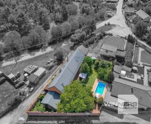 Predaj krásny vidiecky 5-izbový rodinný dom s bazénom so slanou vodou, 586 m2, Borský Mikuláš, okres Senica