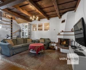 Predaj krásny vidiecky 5-izbový rodinný dom s bazénom so slanou vodou, 586 m2, Borský Mikuláš, okres Senica