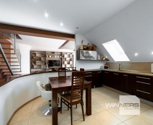 Na predaj priestranný 4-izbový mezonet s balkónom a zariadením v tehlovom bytovom dome na Furči – Krosnianska ul.