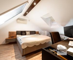 Na predaj priestranný 4-izbový mezonet s balkónom a zariadením v tehlovom bytovom dome na Furči – Krosnianska ul.