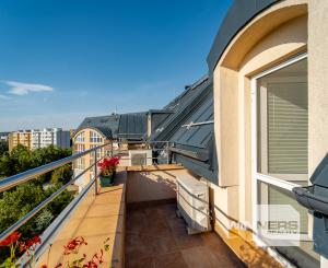 Na predaj priestranný 4-izbový mezonet s balkónom a zariadením v tehlovom bytovom dome na Furči – Krosnianska ul.