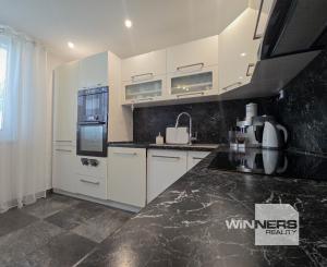 Predaj, 6 izb. Rodinný dom + prístavba (garsónka) Bučany, Trnava