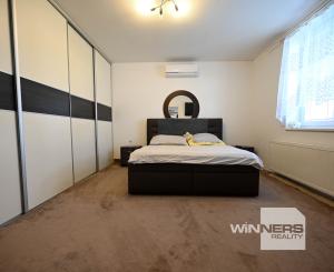 Predaj, 6 izb. Rodinný dom + prístavba (garsónka) Bučany, Trnava