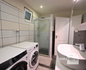 Predaj, 6 izb. Rodinný dom + prístavba (garsónka) Bučany, Trnava