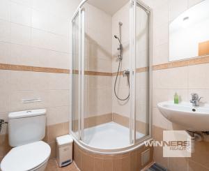 EXKLUZÍVNE Vám ponúkame na predaj dom na podnikateľské účely v obci Zborov.