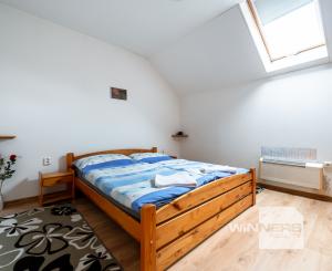 EXKLUZÍVNE Vám ponúkame na predaj dom na podnikateľské účely v obci Zborov.