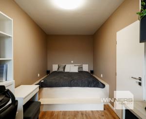 NA PRENÁJOM: Novostavba klimatizovaný 3-izb. byt 63,99m2 s garážovým parkovacím státím a pivnicou