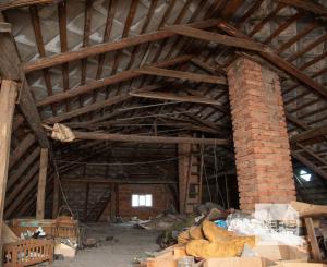 EXKLUZÍVNE vám ponúkame na predaj dva rodinné domy s veľkým pozemkom