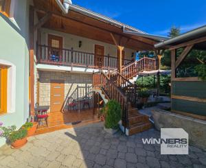 Na predaj penzión / rekreačný dom v obci Trávnica , Nové Zámky – len 3 km od termálneho kúpaliska Podhájska