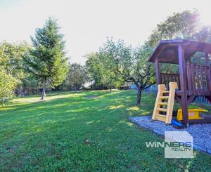 Na predaj penzión / rekreačný dom v obci Trávnica , Nové Zámky – len 3 km od termálneho kúpaliska Podhájska