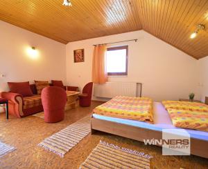 Na predaj penzión / rekreačný dom v obci Trávnica , Nové Zámky – len 3 km od termálneho kúpaliska Podhájska