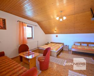 Na predaj penzión / rekreačný dom v obci Trávnica , Nové Zámky – len 3 km od termálneho kúpaliska Podhájska