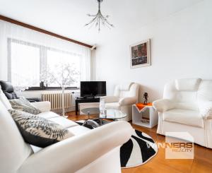 EXKLUZÍVNE vám ponúkame na predaj 5-izbový rodinný dom v príjemnej lokalite Veľkých Kapušian