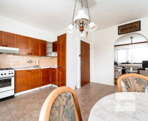 EXKLUZÍVNE vám ponúkame na predaj 5-izbový rodinný dom v príjemnej lokalite Veľkých Kapušian