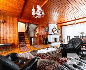 EXKLUZÍVNE vám ponúkame na predaj 5-izbový rodinný dom v príjemnej lokalite Veľkých Kapušian