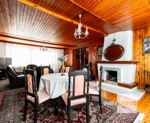 EXKLUZÍVNE vám ponúkame na predaj 5-izbový rodinný dom v príjemnej lokalite Veľkých Kapušian