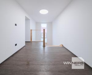 Moderný 3i rodinný dom na prenájom, 16 km od mesta Košice,  medzi diaľnicou Košice – Prešov.