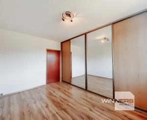 Ponúkame na PREDAJ 3-izbový byt blízko centra mesta Vranov nad Topľou