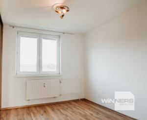 Ponúkame na PREDAJ 3-izbový byt blízko centra mesta Vranov nad Topľou
