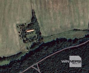 Na predaj veľký pozemok s rodinným domom, 583.292 m2, obec Nemčiňany, okres Zlaté Moravce