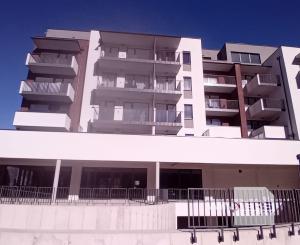 Nový 2-izbový byt s balkónom v novostavbe – Svit !