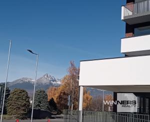 Nový 2-izbový byt s balkónom v novostavbe – Svit !