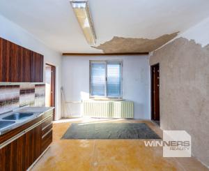 Exkluzívne na predaj rodinný dom v meste Humenné časť Dubník.