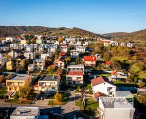 Exkluzívne na predaj rodinný dom v meste Humenné časť Dubník.