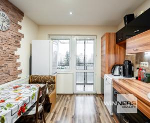 REZERVOVANÉ - Exkluzívne na predaj 4i byt po čiastočnej rekonštrukcií v Banskej Štiavnici