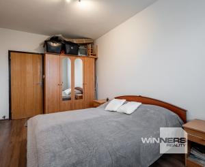 REZERVOVANÉ - Exkluzívne na predaj 4i byt po čiastočnej rekonštrukcií v Banskej Štiavnici