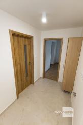 Exkluzívne Vám ponúkame na prenájom 2 izbový byt   v Humennom.