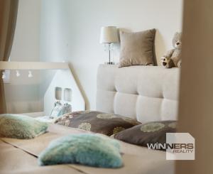 Na predaj vkusne zrekonštruovaný 3-izbový byt s lodžiou na Magurskej ulici v Sásovej, Banská Bystrica