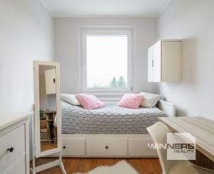 Na predaj vkusne zrekonštruovaný 3-izbový byt s lodžiou na Magurskej ulici v Sásovej, Banská Bystrica