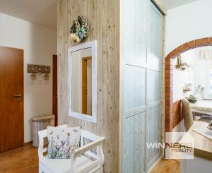 Na predaj vkusne zrekonštruovaný 3-izbový byt s lodžiou na Magurskej ulici v Sásovej, Banská Bystrica