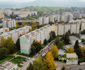 Na predaj vkusne zrekonštruovaný 3-izbový byt s lodžiou na Magurskej ulici v Sásovej, Banská Bystrica