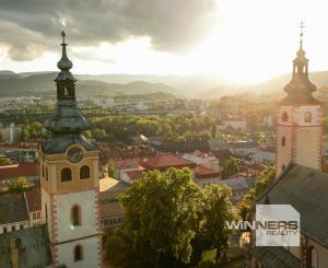 Na predaj vkusne zrekonštruovaný 3-izbový byt s lodžiou na Magurskej ulici v Sásovej, Banská Bystrica