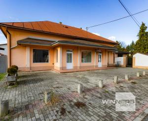 Exkluzívne Vám ponúkame na prenájom  polyfunkčný objekt v Lackovciach