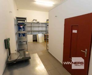 Exkluzívne Vám ponúkame na prenájom  polyfunkčný objekt v Lackovciach