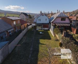 Starší rodinný dom na predaj – tichá lokalita Kravany, blízko Popradu !