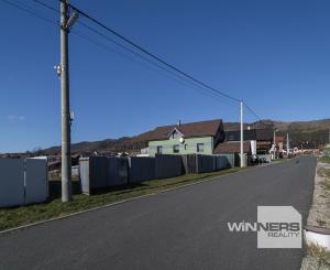 Starší rodinný dom na predaj – tichá lokalita Kravany, blízko Popradu !