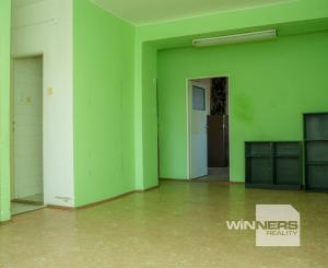 Ponúkame na predaj nebytové priestory o rozlohe 80m2 v centre mesta Veľké Kapušany