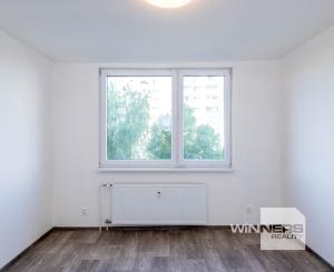 Exkluzívne Vám ponúkame na prenájom  nezariadený 2 izbový byt v Humennom