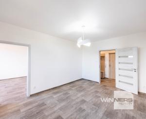 Exkluzívne Vám ponúkame na prenájom  nezariadený 2 izbový byt v Humennom